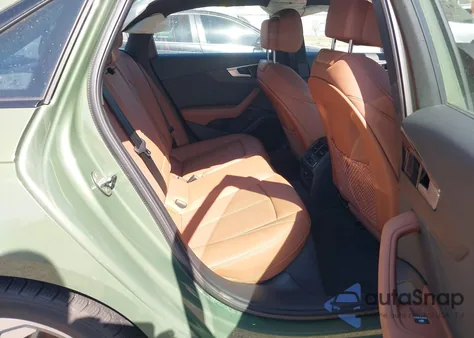 2025 Audi A4 Premium Plus 45 z USA, uszkodzony, nr VIN WAUEAAF48SN000964